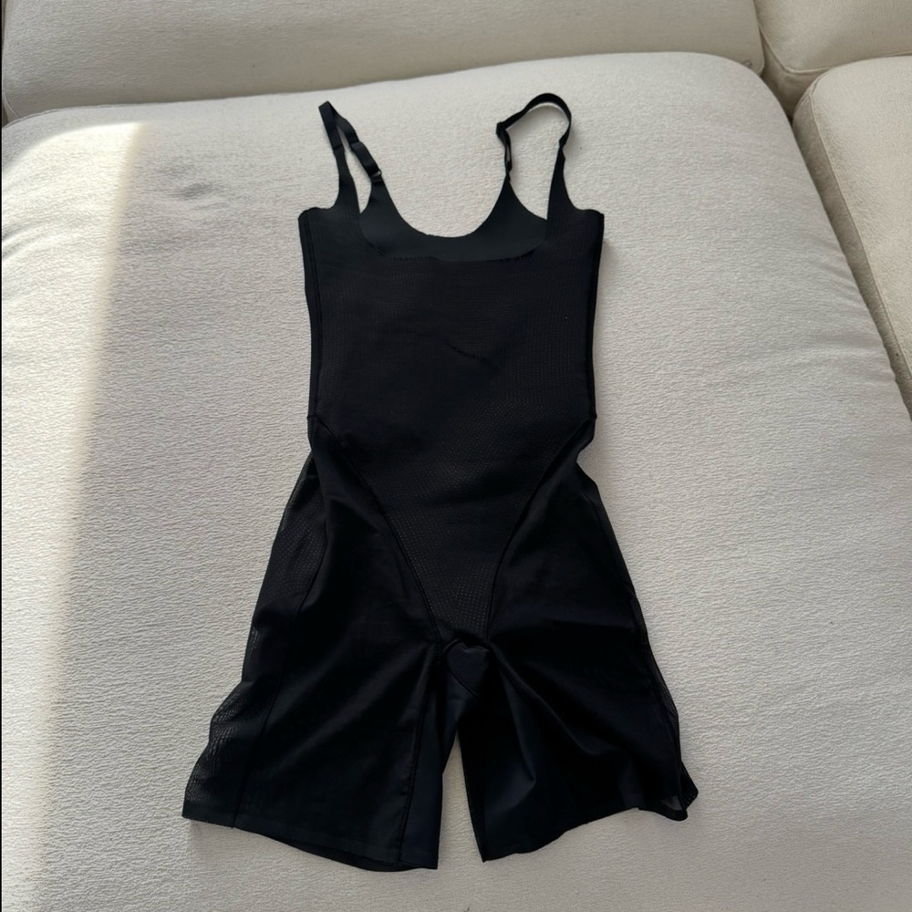 ✨ Fashion Nova Power Mesh Butt Lifting Shapewear Bodysuit – NWT ✨ - Picture 4 of 6